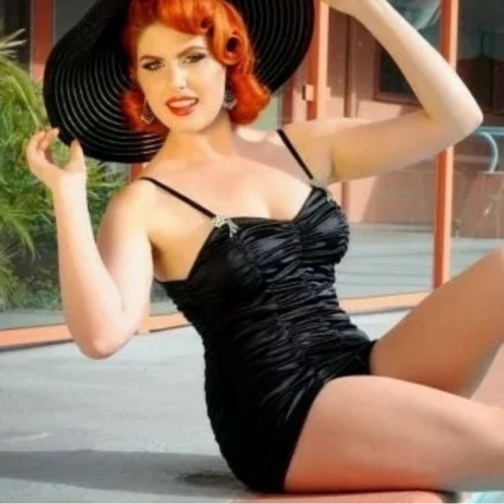 RARE - Pinup Couture PUG Original Marilyn Swimsuit - MEDIUM - Black